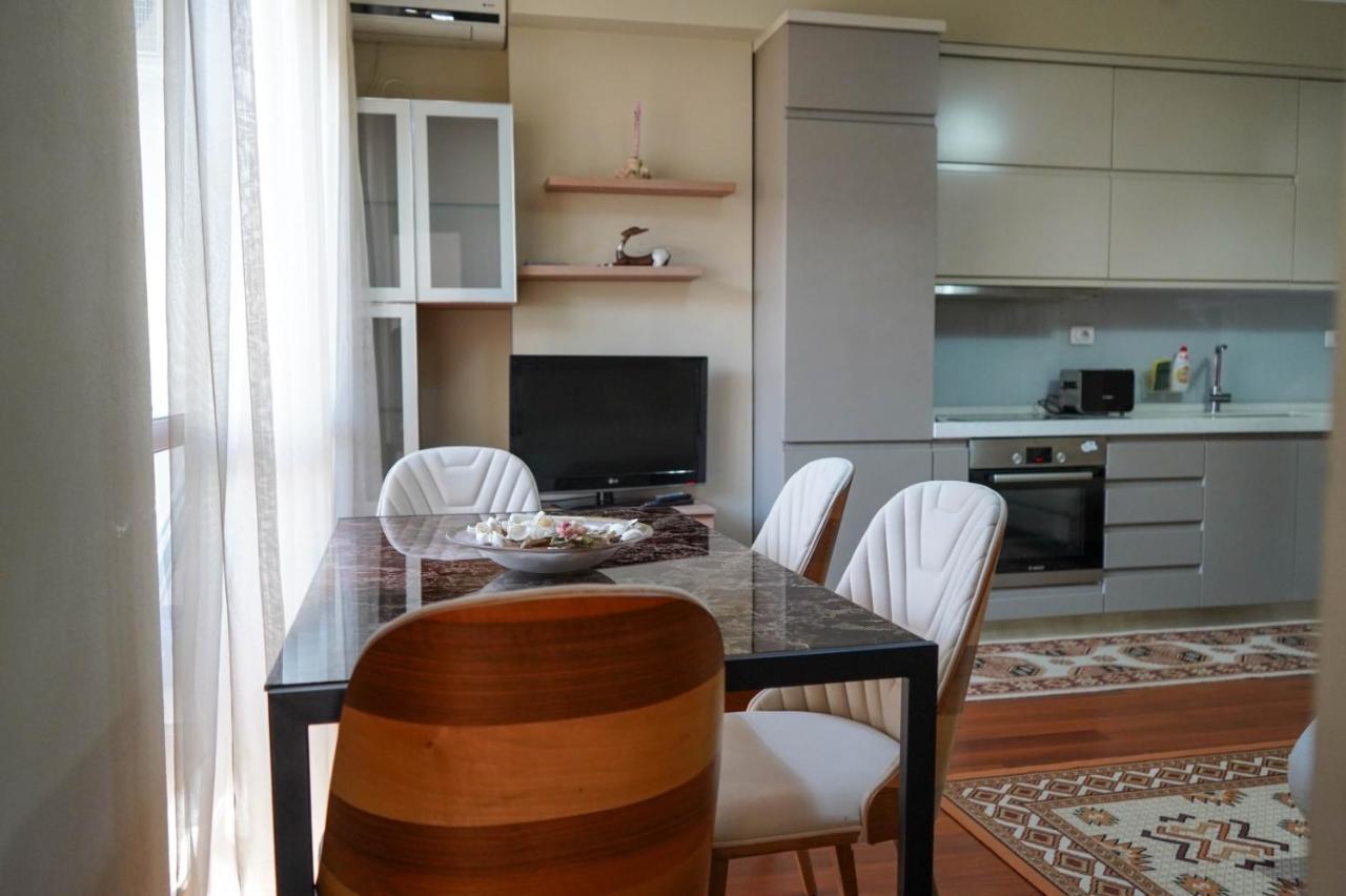 Lovely Apartment In The Heart Of ティラナ エクステリア 写真
