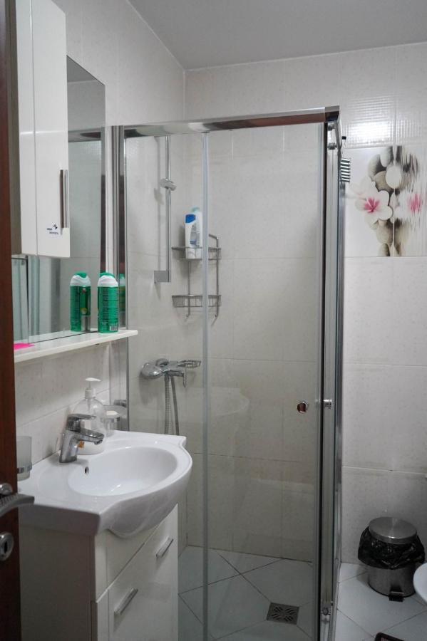 Lovely Apartment In The Heart Of ティラナ エクステリア 写真